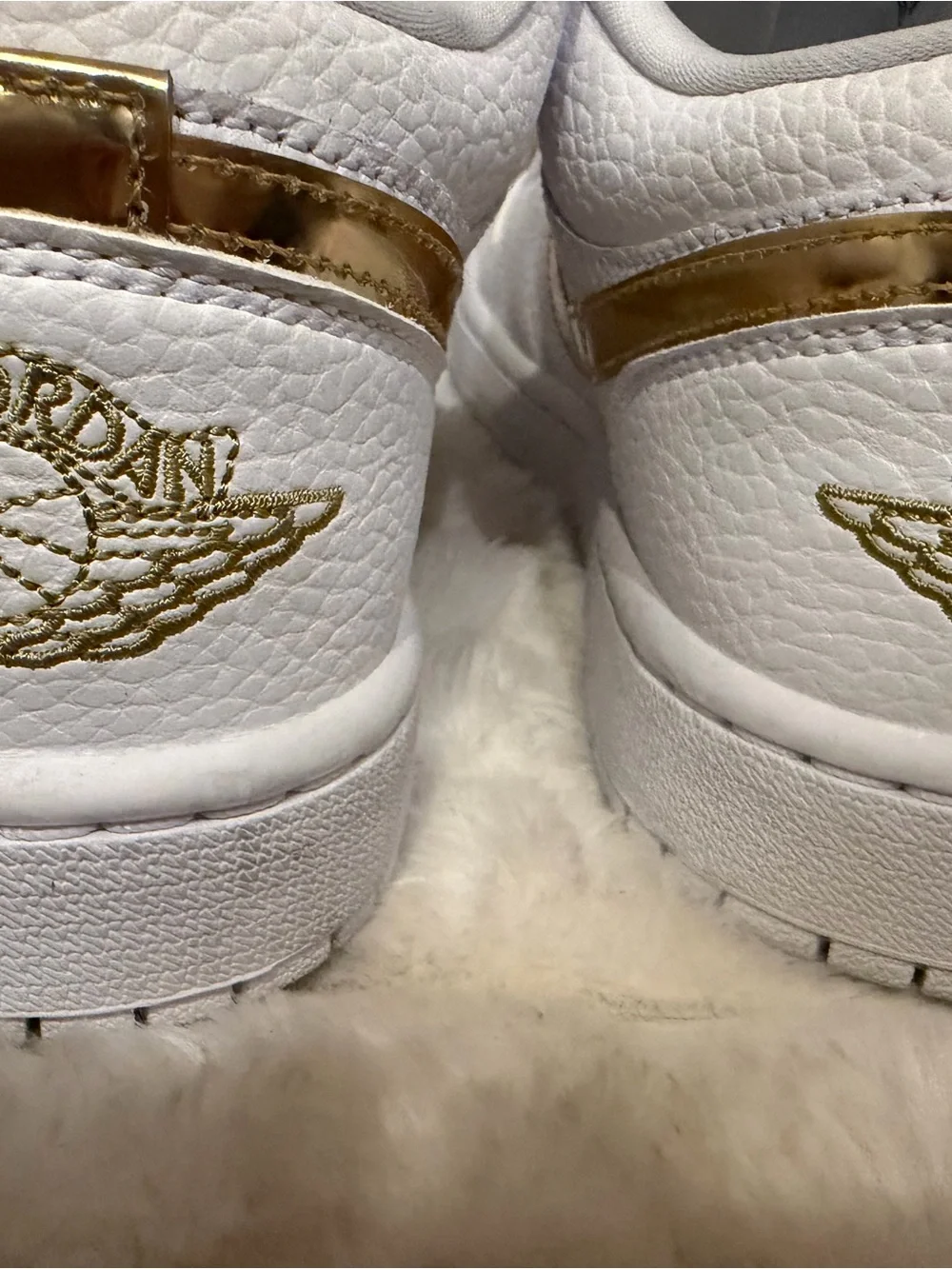 Women's Jordan 1 Low SE White/ Metallic Gold-White (CZ4776 100)